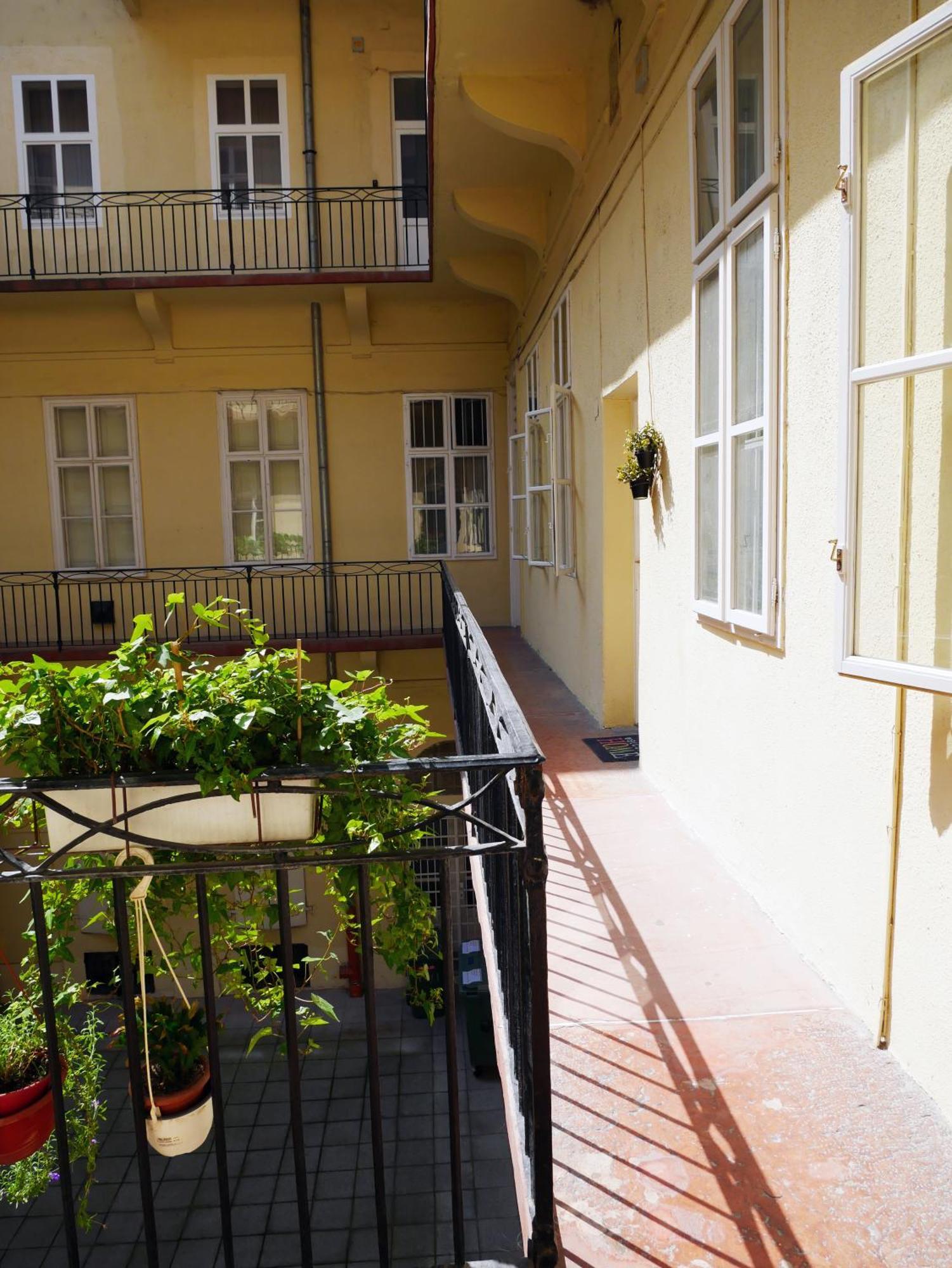 Dorotea - Cosy Home In The Heart Of Budapest Eksteriør bilde